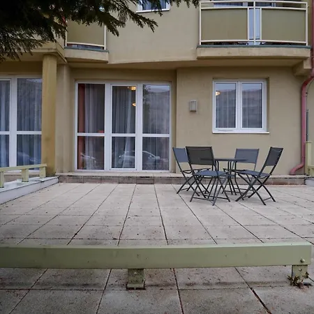 Constantia Wellness Aparthotel 3*