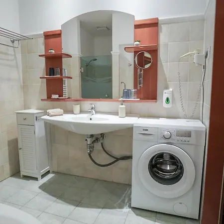 Constantia Wellness شقة فندقية زلاكاروس