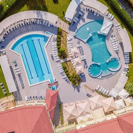 Constantia Wellness Aparthotel 3*