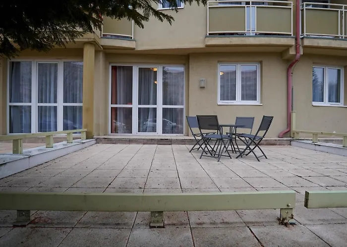 Constantia Wellness Aparthotel 3*